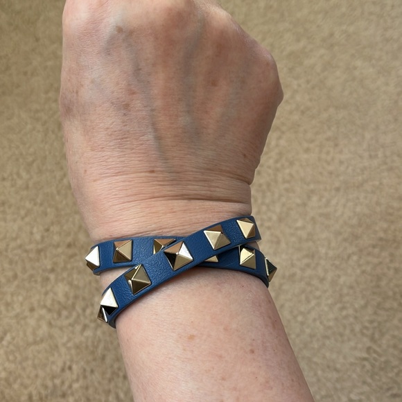 Valentino leather stud Blue Bracelet with Gold Studs - Picture 4 of 8